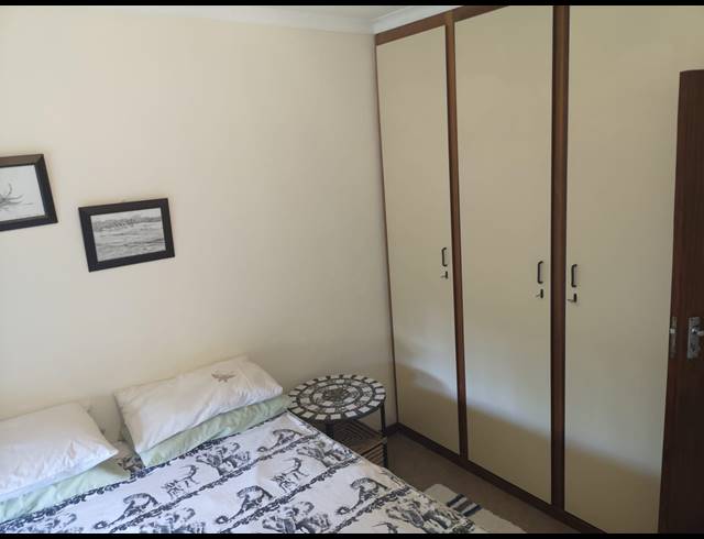 2 BEDROOM TOWNHOUSE TO LET IN HAYFIELDS